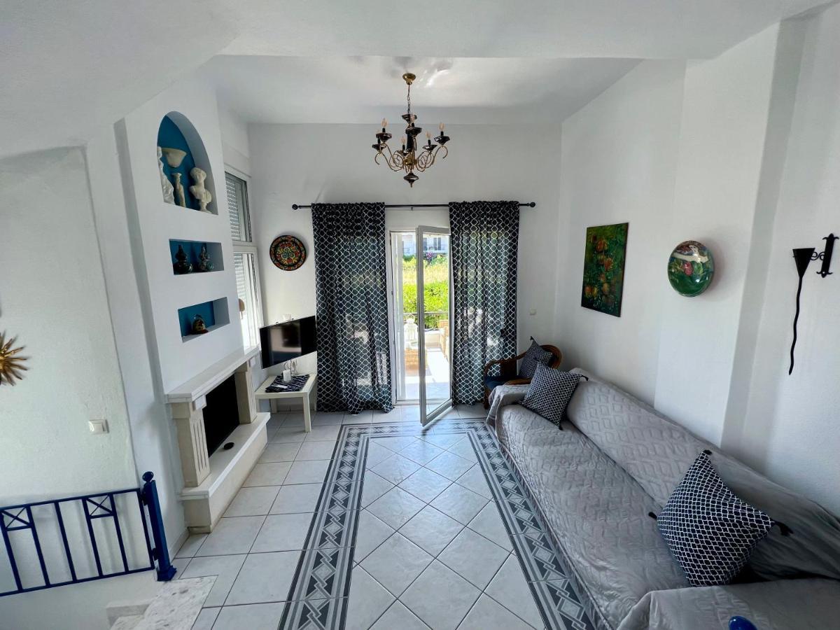חניוטי Villa Victoria מראה חיצוני תמונה